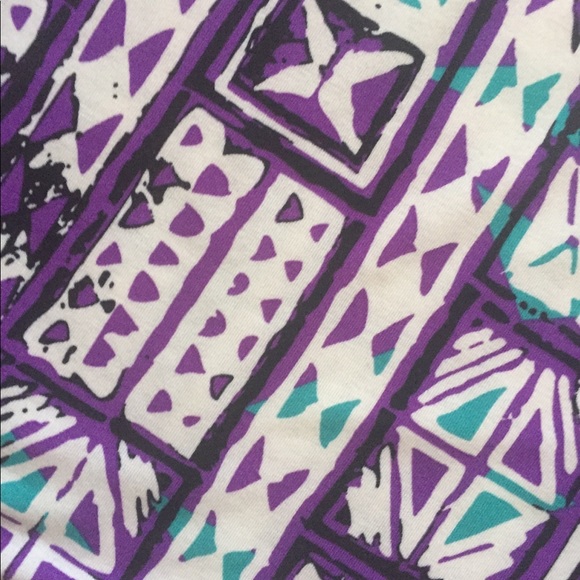 LulaRoe Randy Top - Picture 2 of 3